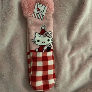 hello kitty socks